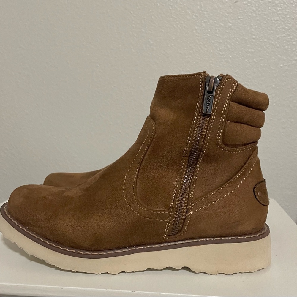 Roxy Jovie boots - Size 6.5